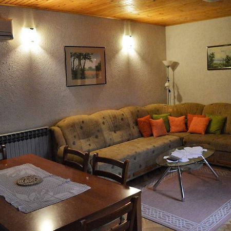Apartment Racing Beli Manastir Luaran gambar