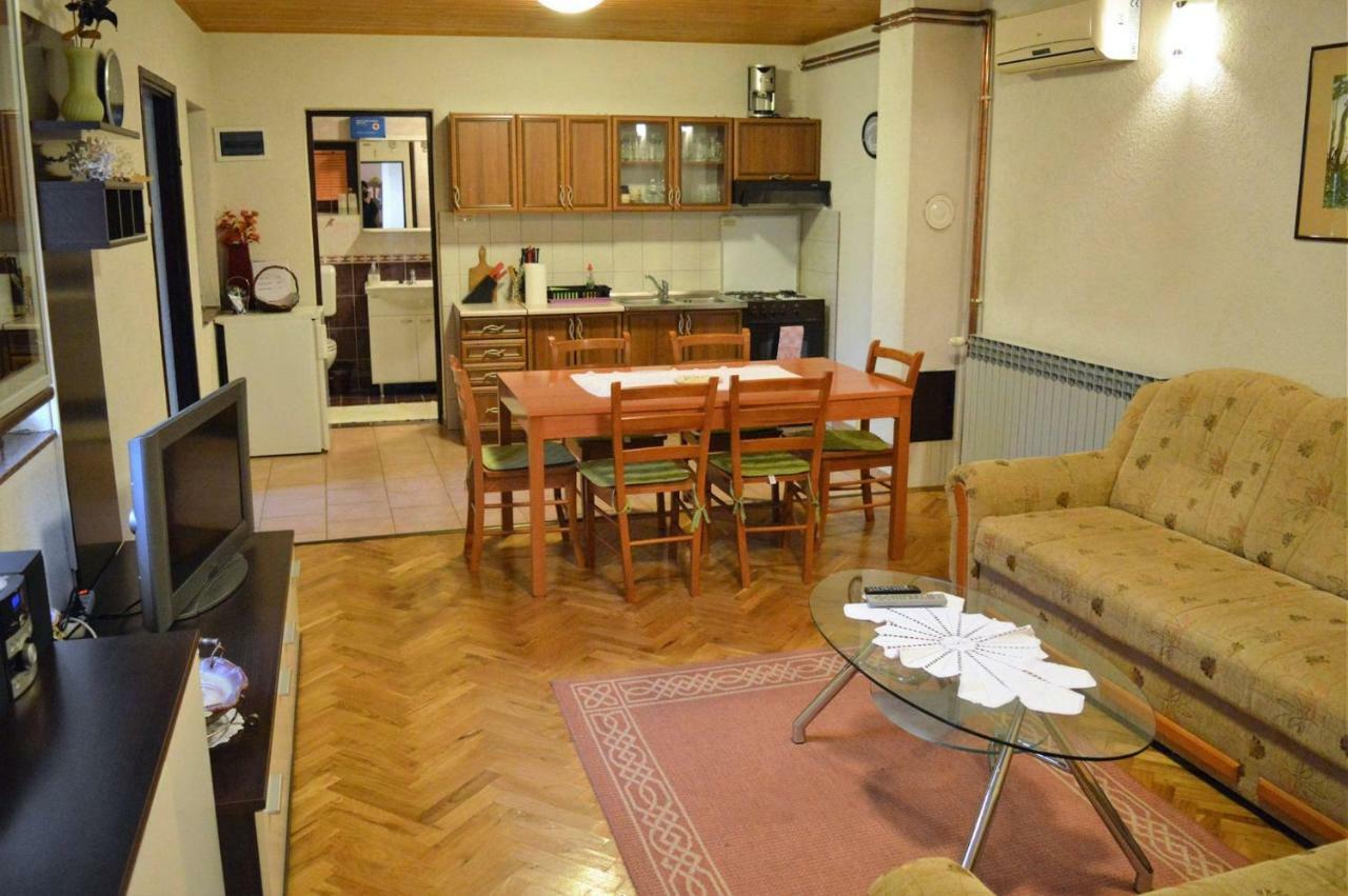 Apartment Racing Beli Manastir Luaran gambar
